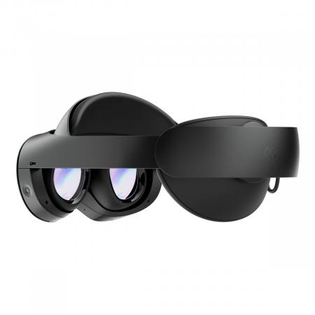 Автономный шлем виртуальной реальности Oculus Quest Pro Черный